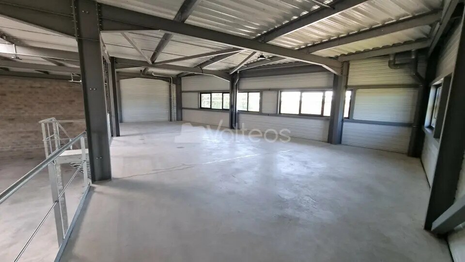 Local d'activités dans Pibrac à vendre - Photo de l’immeuble – Image 3 sur 9