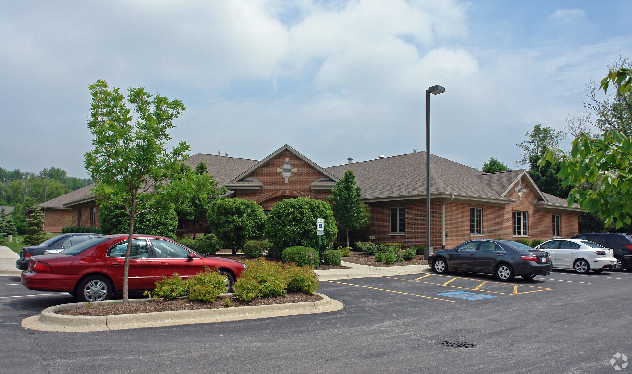 6743-6747 S Kingery Hwy, Willowbrook, IL à louer Photo principale– Image 1 sur 5