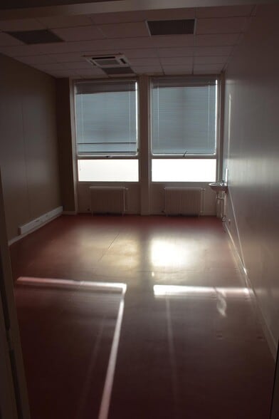 5 Avenue Georges Bataille, Le Plessis-Belleville à louer - Photo de l’immeuble – Image 3 sur 6