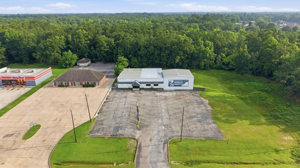 1075 E 327 Hwy, Silsbee, TX à vendre - Photo de l’immeuble – Image 2 sur 39