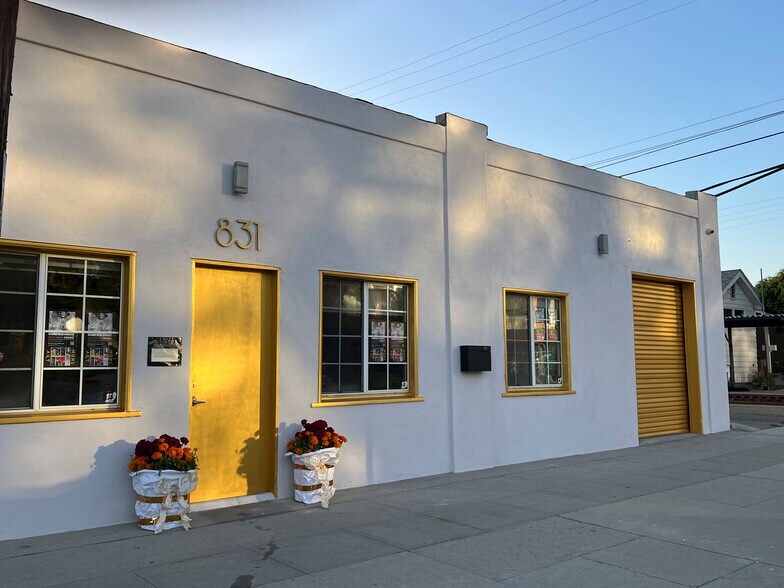831 Main St, Burbank, CA à vendre - Photo de l’immeuble – Image 2 sur 14