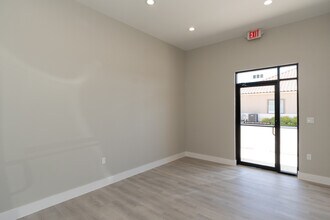 8525 N Sam Houston Pkwy E, Humble, TX à louer Photo intérieure– Image 2 sur 18