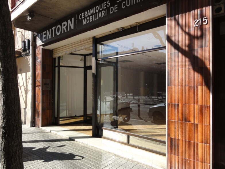 Immeuble residentiel dans Granollers, Barcelona à vendre - Photo de l’immeuble – Image 3 sur 3