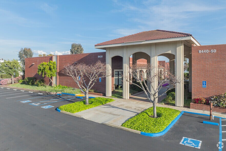 8430 Central Ave, Newark, CA à louer - Photo principale – Image 2 sur 2