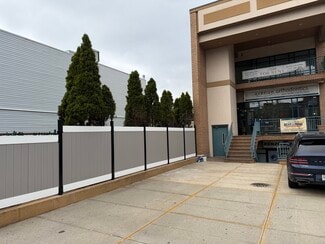 Plus de détails pour 150-33 14th Ave, Whitestone, NY - Bureau à louer