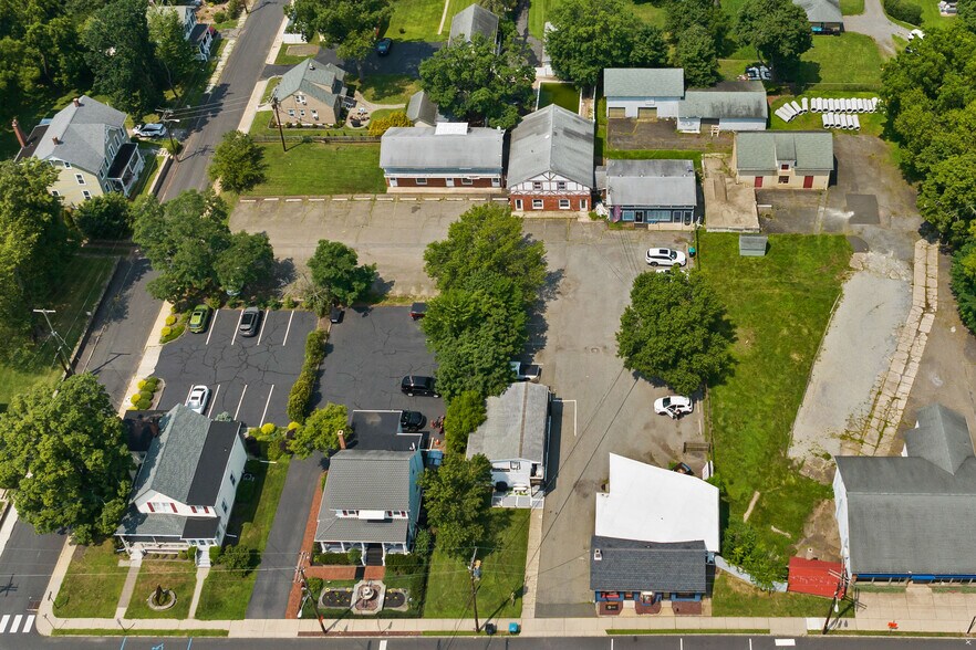 39 Mine St, Flemington, NJ à vendre - Photo de l’immeuble – Image 3 sur 52