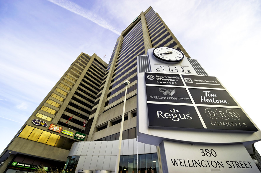 380 Wellington St, London, ON à louer - Photo de l’immeuble – Image 2 sur 17