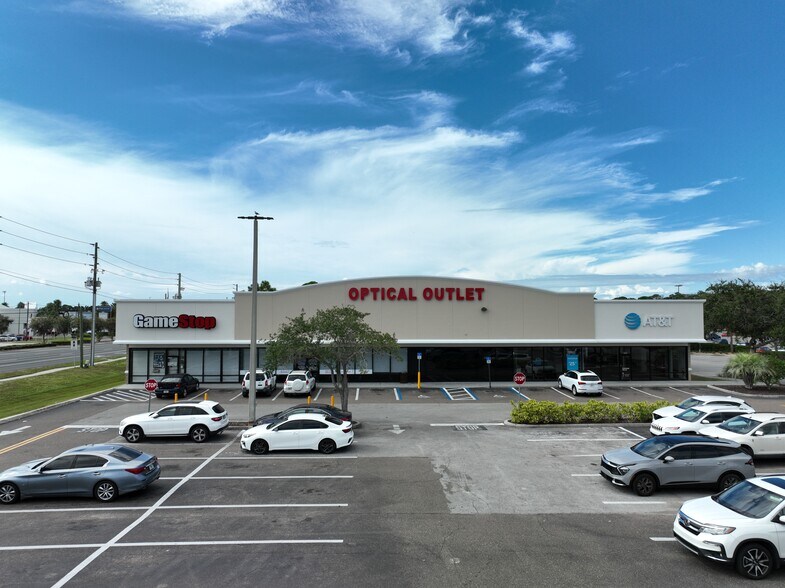 8619-8637 Us Hwy 19 N, Port Richey, FL à louer - Photo principale – Image 1 sur 6