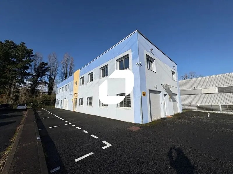 Bureau dans Cenon à louer Photo de l’immeuble– Image 1 sur 11