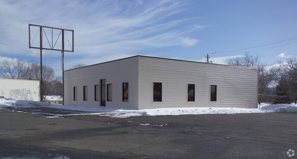 272 Westfield Rd, Holyoke, MA à vendre - Photo de l’immeuble – Image 2 sur 3