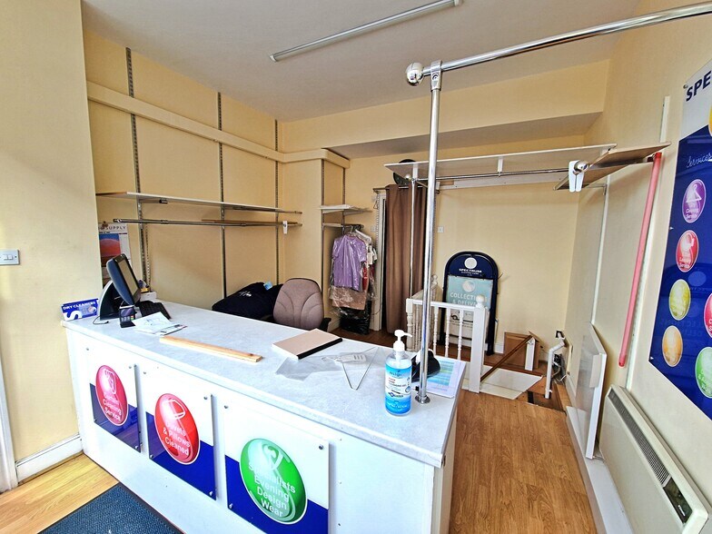 39 Webbs Rd, Londres à louer - Photo intérieure – Image 2 sur 5