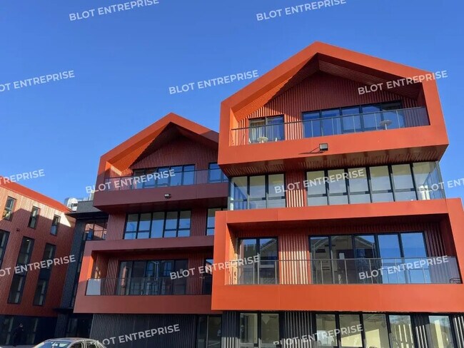 Plus de détails pour Bureau à louer