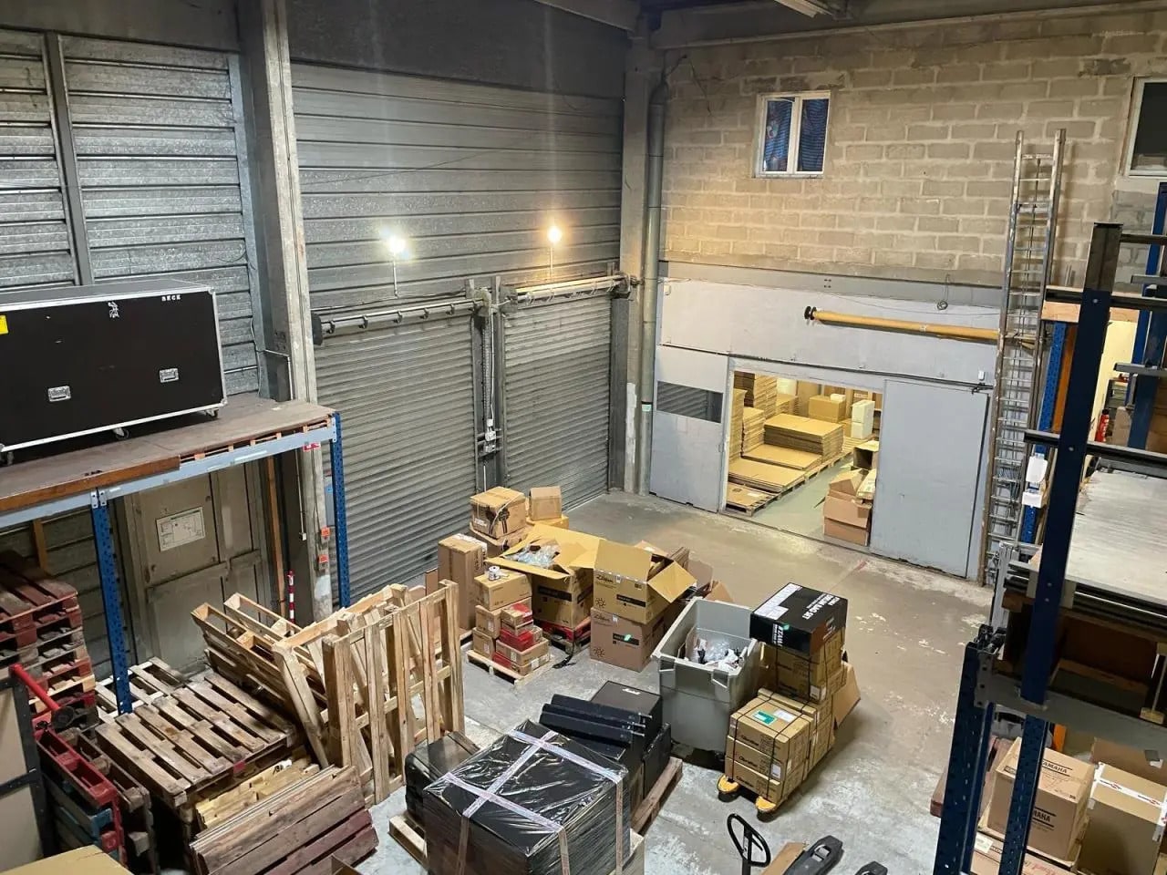 Local d'activités dans Aulnay-sous-Bois à vendre Photo intérieure– Image 1 sur 9