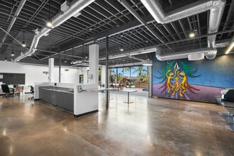 1740 Monrovia Ave, Costa Mesa, CA à louer Photo intérieure– Image 2 sur 8
