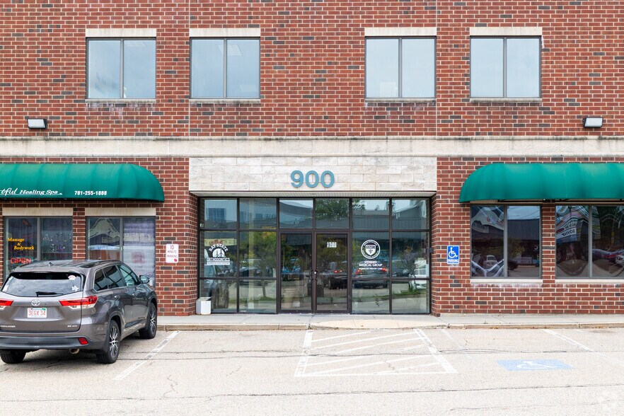 898-900 Washington St, Norwood, MA à louer - Photo de l’immeuble – Image 3 sur 7