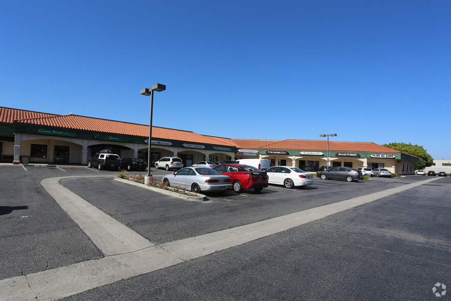 10660-10708 Los Alamitos Blvd, Los Alamitos, CA à louer - Photo principale – Image 1 sur 11