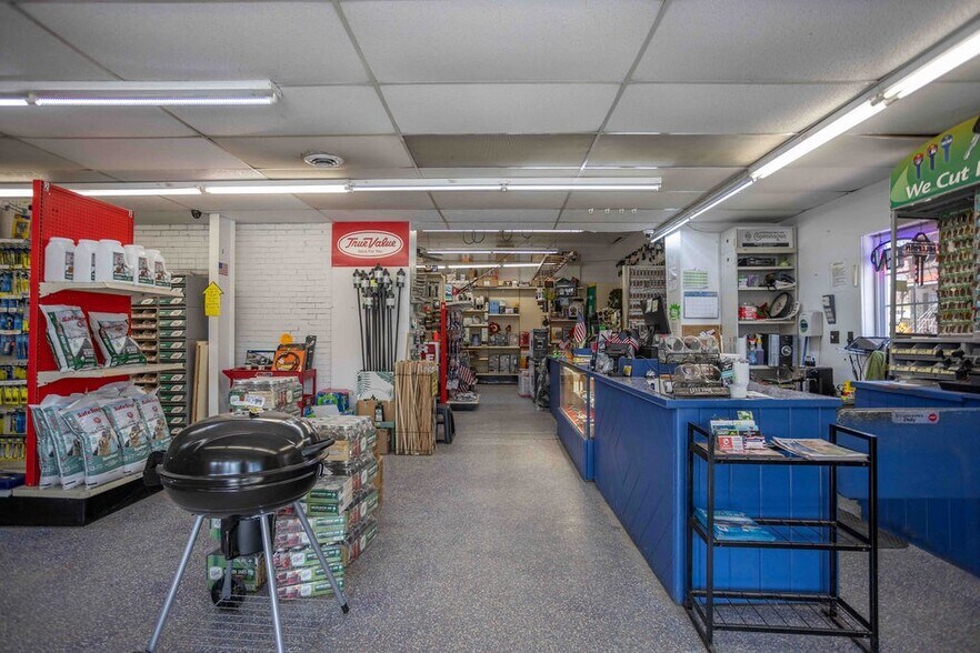 527 Main St, Ulysses, PA à vendre - Photo de l’immeuble – Image 3 sur 29