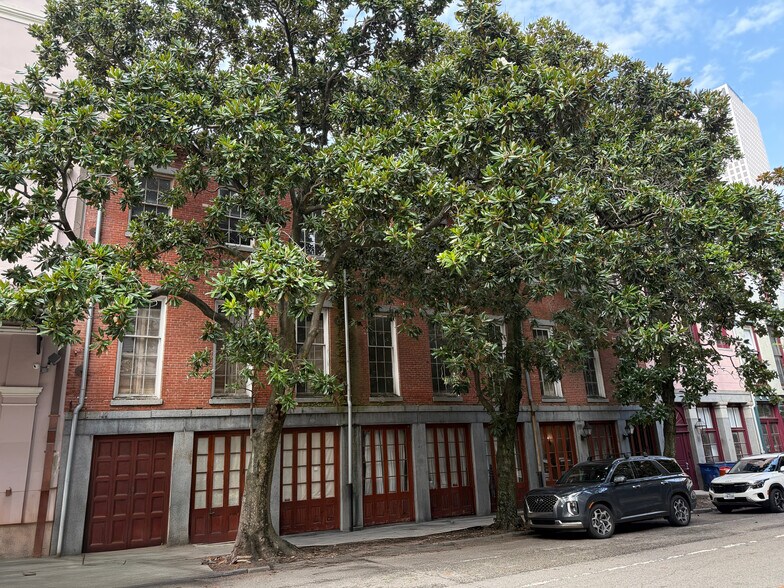 416 Gravier St, New Orleans, LA à vendre - Photo de l’immeuble – Image 2 sur 11