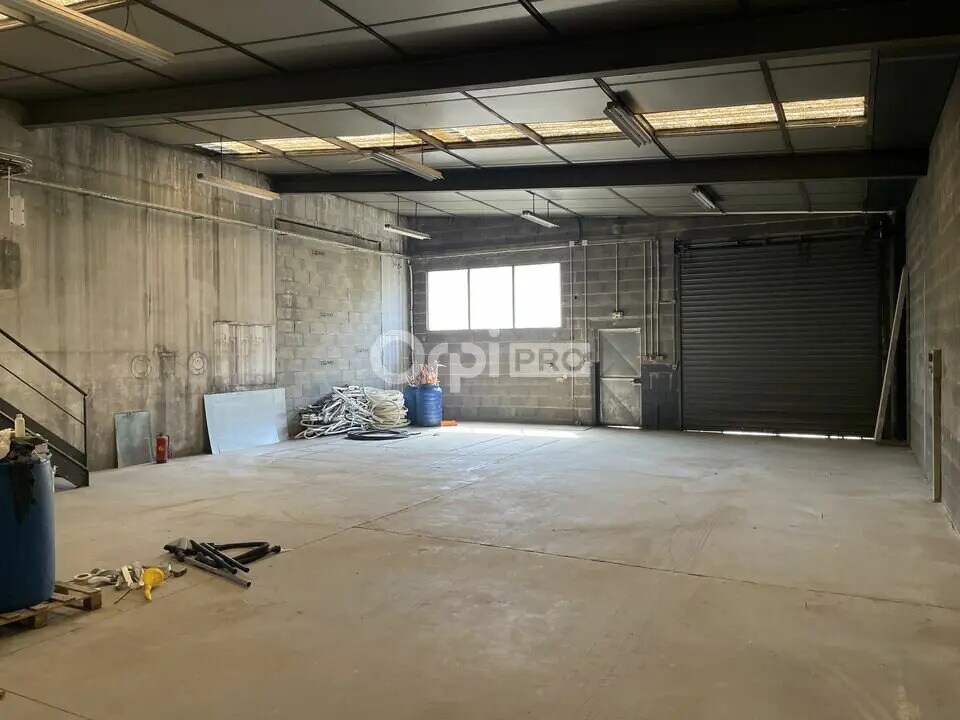 Local d’activités dans Villefranche-sur-Saône à louer Photo intérieure– Image 1 sur 8