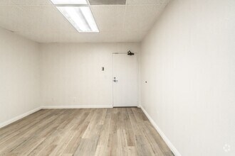 3820 Del Amo Blvd, Torrance, CA à louer Photo intérieure– Image 2 sur 4