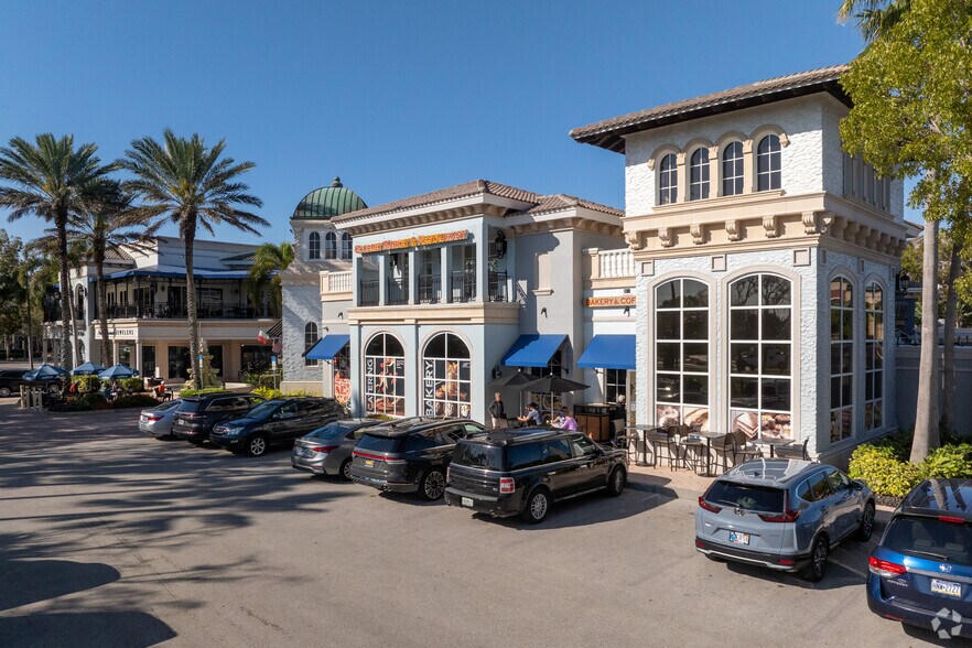 26795-26851 S Bay Dr, Bonita Springs, FL à louer - Photo de l’immeuble – Image 3 sur 7