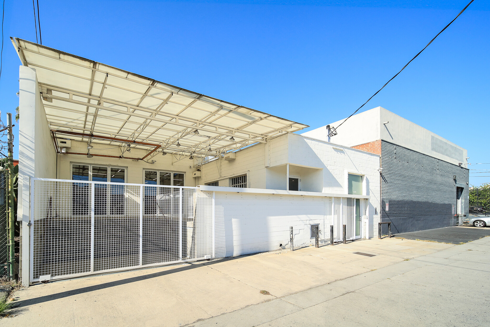 1329 E 3rd St, Los Angeles, CA à louer Photo principale– Image 1 sur 17