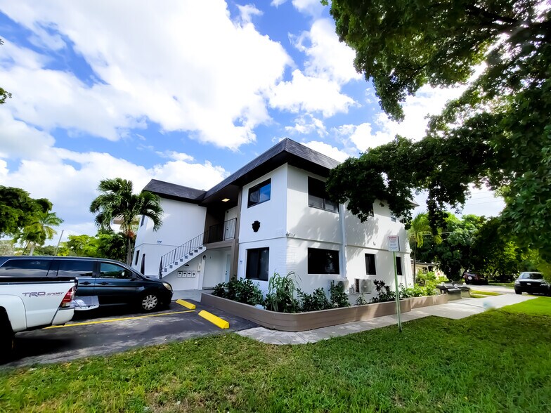 1858 Dewey St, Hollywood, FL à vendre - Photo principale – Image 3 sur 20