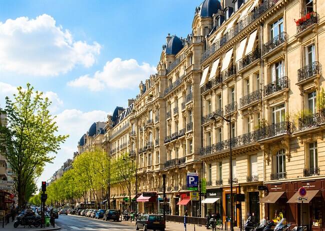 Plus de détails pour Local commercial à louer