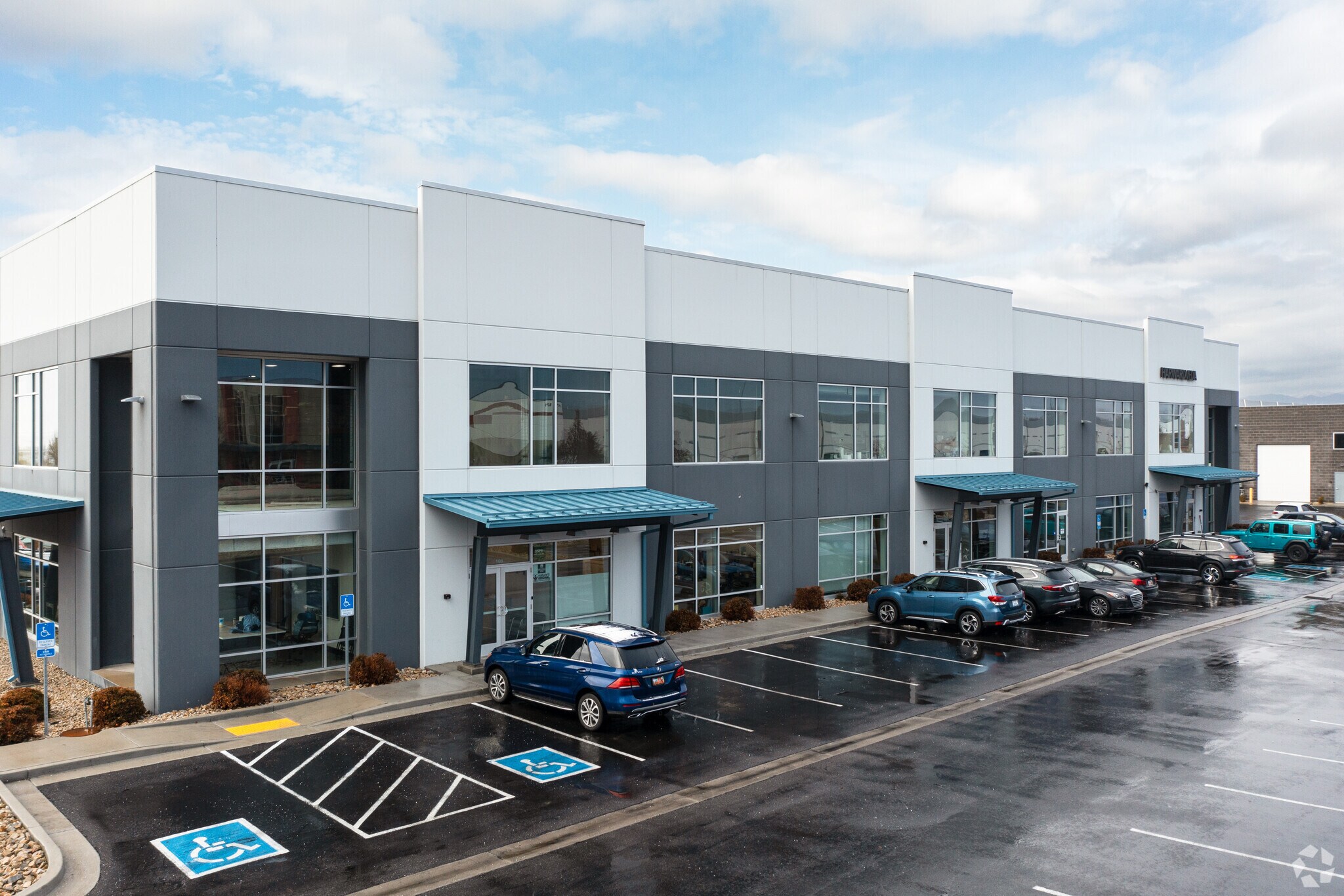 858 S Auto Mall Dr, American Fork, UT à louer Photo principale– Image 1 sur 4