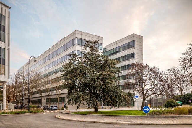 Plus de détails pour 1 Place Louis Renault, Rueil-Malmaison - Bureau à louer