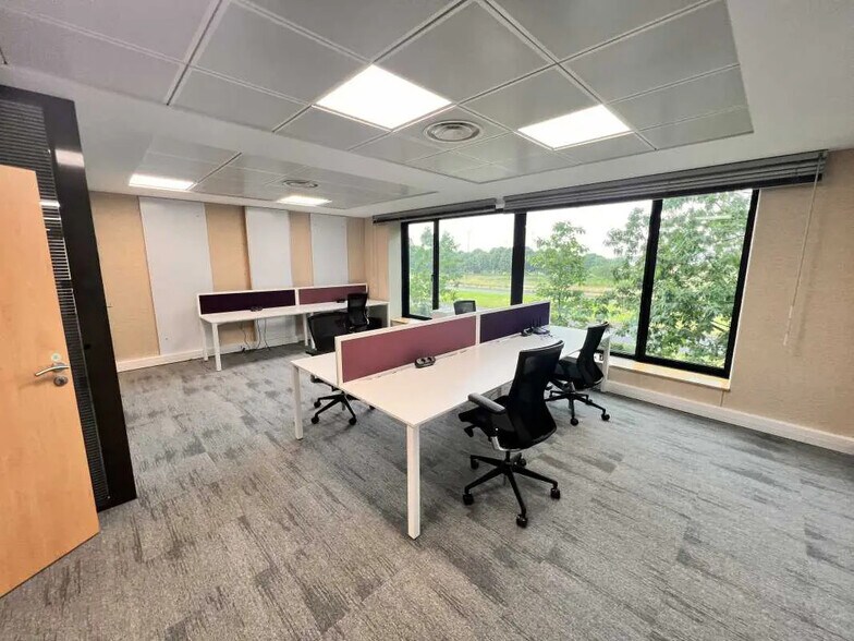 Bureau dans Lieusaint à louer - Photo intérieure – Image 3 sur 9