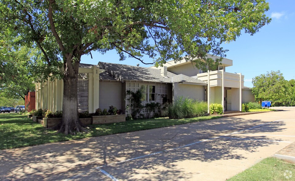 1113 NW 50th St, Oklahoma City, OK à vendre - Photo principale – Image 1 sur 16