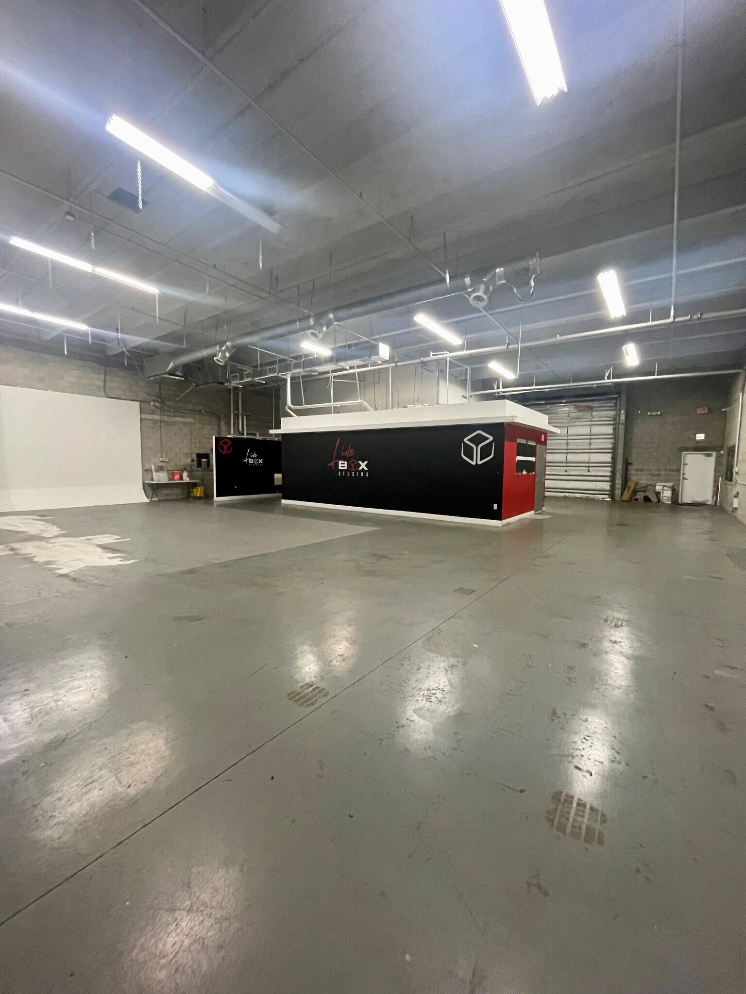 6360 NW 99th Ave, Doral, FL à louer Photo intérieure– Image 1 sur 9