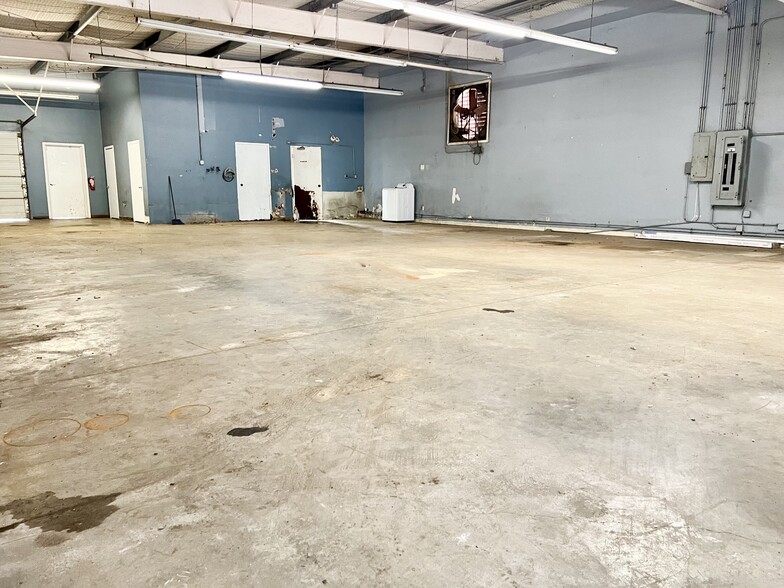 5727 Highway 6, Missouri City, TX à louer - Photo de l’immeuble – Image 3 sur 9