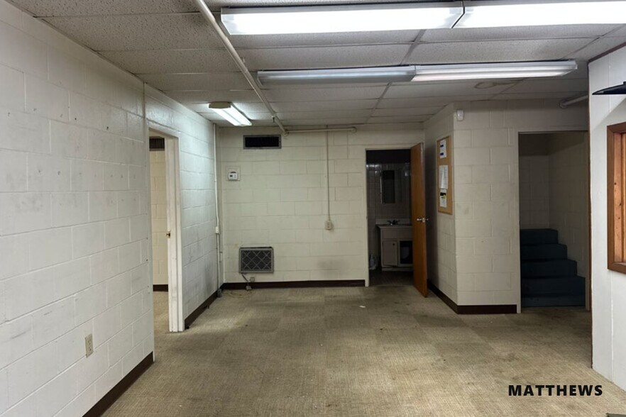 801 N James Campbell Blvd, Columbia, TN à louer - Photo de l’immeuble – Image 3 sur 12