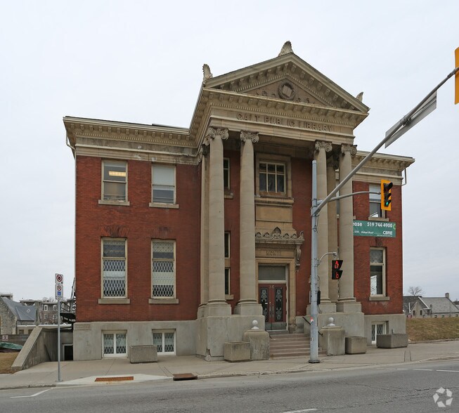 34 Water St N, Cambridge, ON à louer - Photo principale – Image 1 sur 23