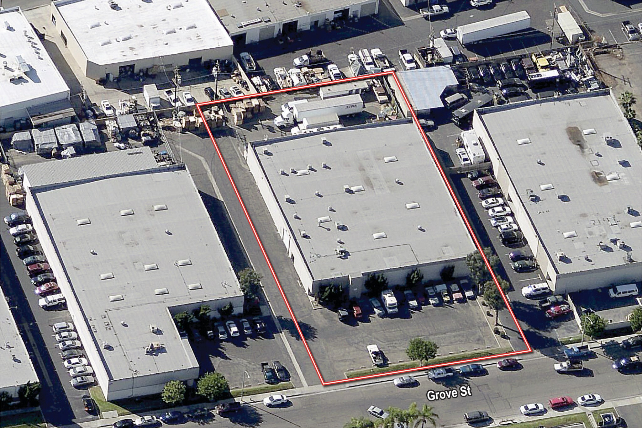 1169 N Grove St, Anaheim, CA à louer Photo principale– Image 1 sur 6