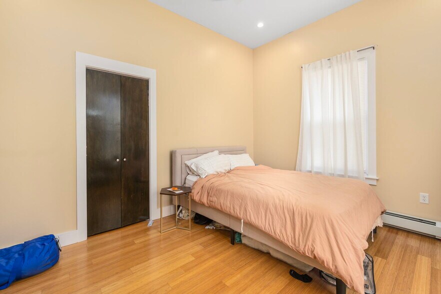 64-66 Pitman St, Providence, RI à vendre - Photo de l’immeuble – Image 3 sur 30