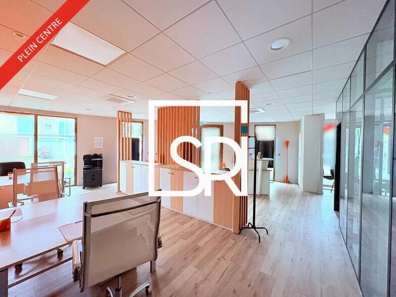 Bureau dans Clermont-Ferrand à louer - Photo intérieure – Image 1 sur 11
