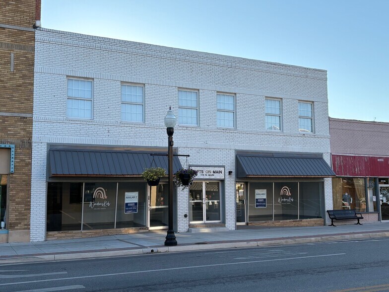 117-119 N Main St, Sand Springs, OK à louer - Photo de l’immeuble – Image 2 sur 13