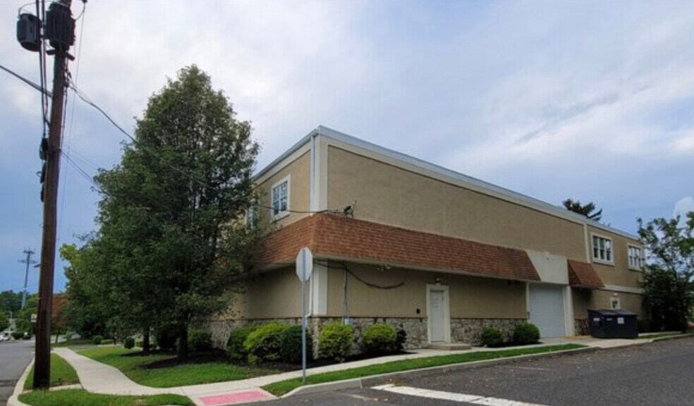 11 Lincoln Ave, Woodbury Heights, NJ à vendre - Photo de l’immeuble – Image 2 sur 19