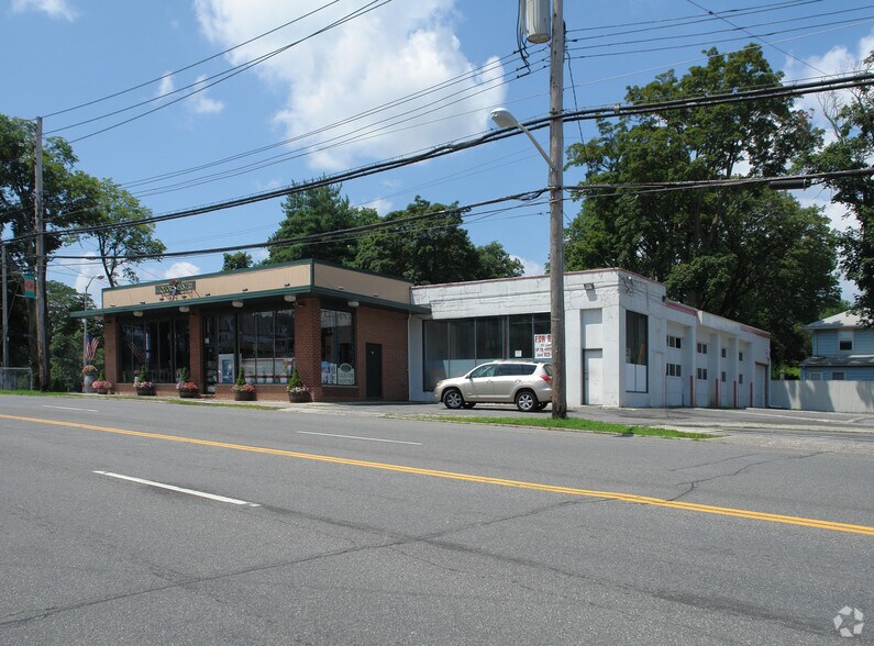 800 E Boston Post Rd, Mamaroneck, NY à vendre - Photo de l’immeuble – Image 3 sur 19