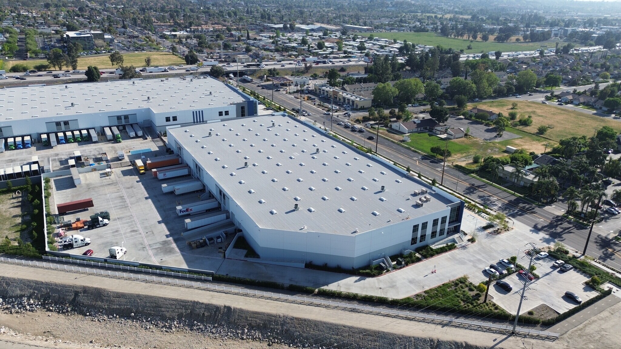 1861 Mountain View, Redlands, CA à louer Photo de l’immeuble– Image 1 sur 6
