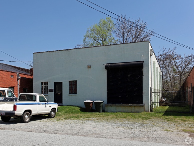 1018 N Raleigh St, Greensboro, NC à vendre - Photo principale – Image 1 sur 12