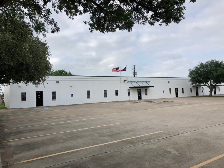 1804-1828 W Jefferson Ave, Harlingen, TX à louer - Photo de l’immeuble – Image 2 sur 7