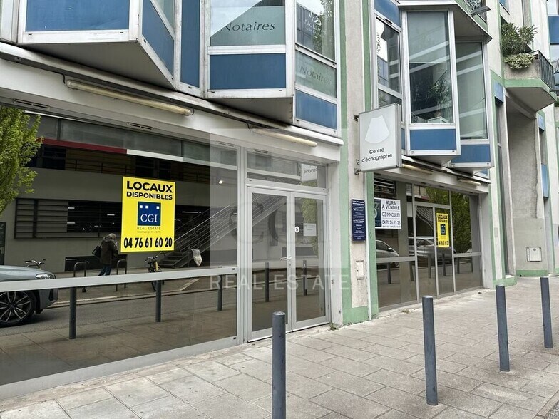 Local commercial dans Grenoble à vendre - Photo de l’immeuble – Image 2 sur 6