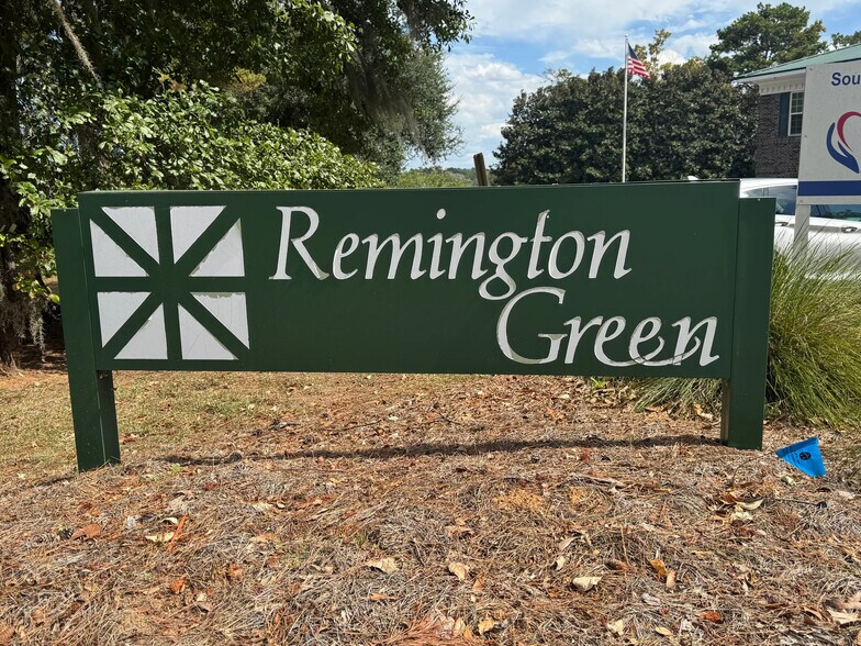 2833 Remington Green Cir, Tallahassee, FL à vendre - Photo de l’immeuble – Image 3 sur 8