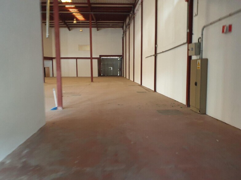 Industriel/Logistique dans MONÒVER, Alicante à vendre - Photo intérieure – Image 3 sur 50