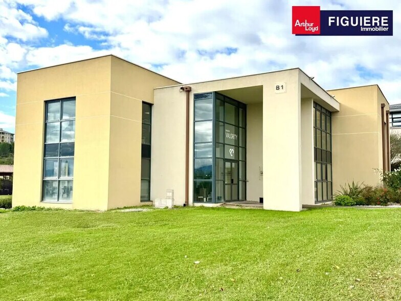 565 Rue René Descartes, Aix-en-Provence à louer - Photo de l’immeuble – Image 1 sur 10