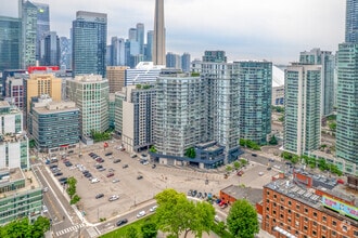 352 Front St W, Toronto, ON - VUE AÉRIENNE  vue de carte